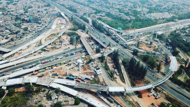 Konstruksi Jalan Tol Jakarta-Cikampek II (Elevated). Foto: Dok. Jasa Marga