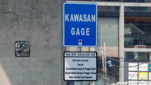 Rambu ganjil-genap di Jalan Fatmawati, Jakarta Selatan. Foto: Irfan Adi Saputra/kumparan