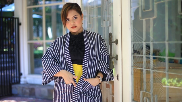 Penyanyi Mytha Lestari saat berkunjung ke Kantor kumparan.  Foto: Dicky Adam Sidiq/kumparan 