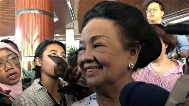 Adik kandung BJ Habibie, Sri Soedarsono. Foto: Andesta Herli/kumparan