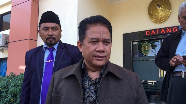Profesor Suteki di PTUN Semarang. Foto: Afiati Tsalitsati/kumparan