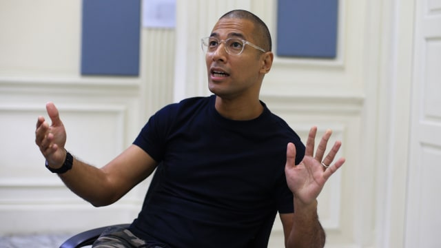 Marcell Siahaan saat wawancara eksklusif di kantor kumparan. Foto: Fitra Andrianto/kumparan