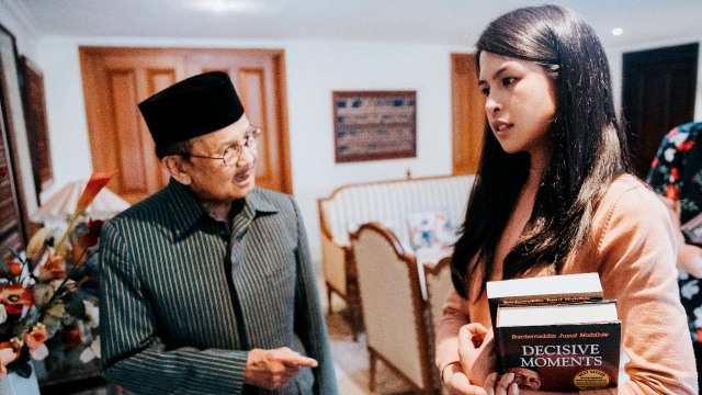 Maudy Ayunda dan BJ Habibie. Foto: Dok. Istimewa