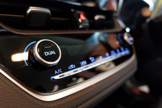 Pengaturan AC All New Toyota Corolla Altis Foto: Aditya Pratama Niagara