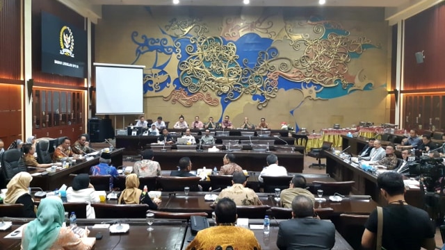 Rapat Badan Legislasi DPR dengan Menkumham Yasonna Laoly dan Mendagri Tjahjo Kumolo terkait revisi UU MD3 dan RUU KPK. Foto: Ricad Saka/kumparan