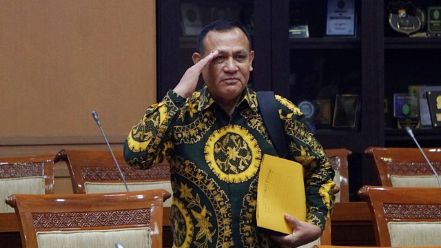 Capim KPK Irjen Firli Bahuri usai menjalani uji kepatutan dan kelayakan capim KPK di Komisi III DPR RI, Jakarta, Kamis (12/9). Foto: Fanny Kusumawardhani/kumparan