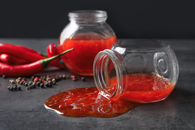 Ilustrasi Botol Saus Foto: Shutterstock/Africa Studio