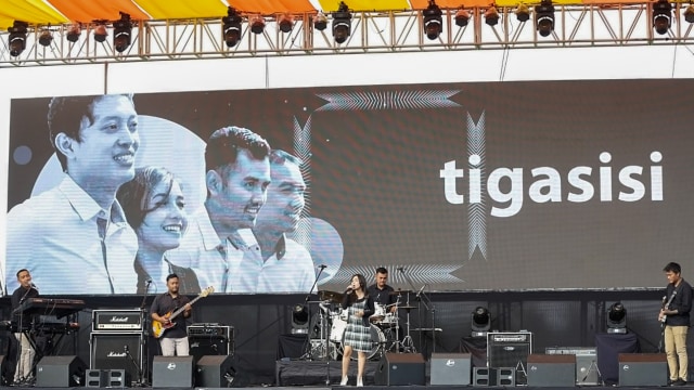 Penampilan Tiga Sisi di Panggung Balkonjazz Festival 2019 Foto: Caroline Pramantie/kumparan