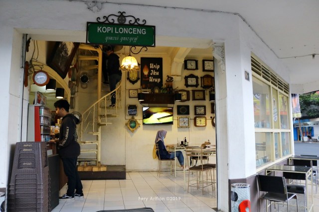 Kedai Kopi Lonceng. (Foto: Fery Arifian)