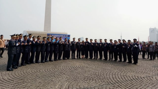 Anies di upacara Hari Perhubungan Nasional di Monas. Foto: Ferry Fadhlurrahman/kumparan