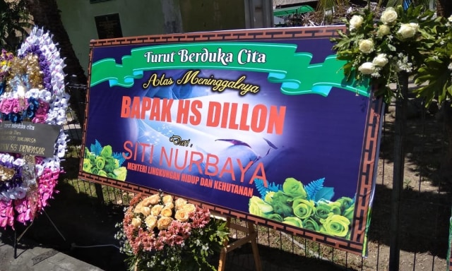 Karangan Bunga berdatangan ke RSAD Udayana, salah-satunya dari Menteri Lingkungan Hidup dan Kehutanan, Siti Nurbaya (kanalbali/KAD)