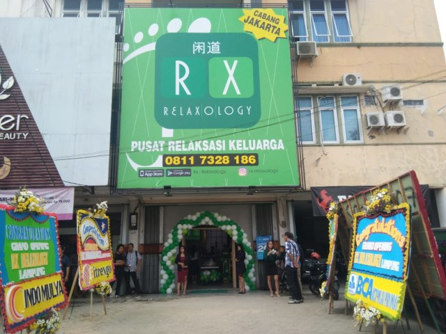RX Relaxology Cabang Lampung (tampak depan) di Jalan Antasari, Nomor 108 (Sebelah Esther House of Beauty/Seberang McDonalds Antasari), Selasa (17/9) | Foto : Obbie Fernando/Lampung Geh