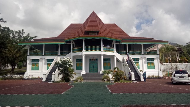Kedaton Kesultanan Tidore. Foto: Rajif Duchlun/cermat