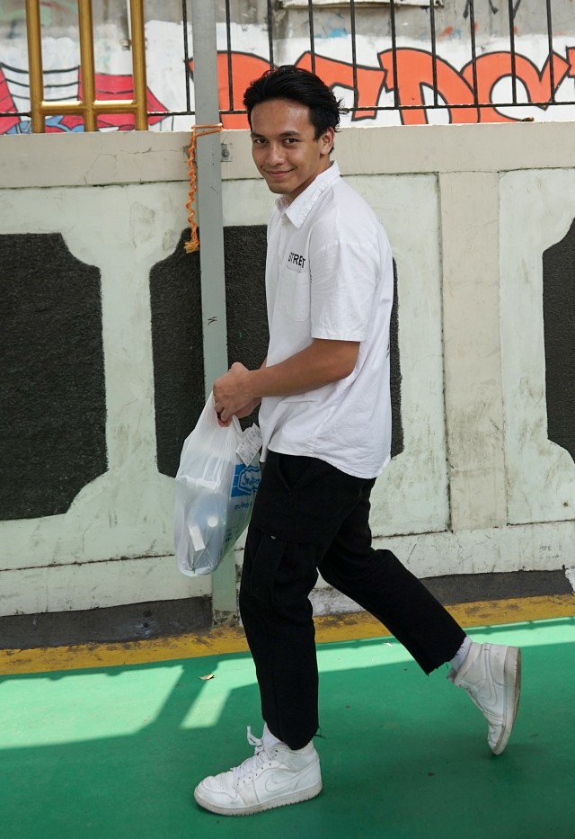 Terdakwa Jefri Nichol saat menjalani sidang lanjutan di Pengadilan Negeri Jakarta Selatan, Jakarta, Rabu, (18/9/2019). Foto: Dok. Ronny