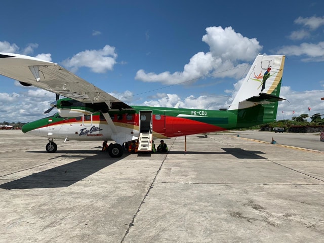 Pesawat Twin Otter milik Alerfa PT Carpediem yang banyak melayani penerbangan di pedalaman Papua. 