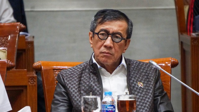 Menteri Hukum dan Hak Asasi Manusia (HAM) Yasonna Loaly melakukan rapat kerja dengan Komisi III DPR RI terkait RUU KUHP di Kompleks Parlemen, Jakarta, Rabu (18/9/2019). Foto: Fanny Kusumawardhani/kumparan