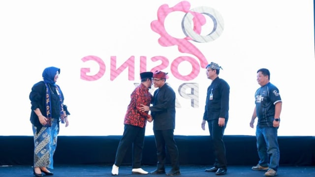 Soft launching OsingPay, aplikasi transaksi keuangan berbasis online, oleh Pemkab Banyuwangi. Foto: Dok. Pemkab Banyuwangi