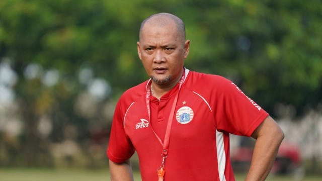 Pelatih sementara Persija, Sudirman. Foto: Dok. Persija