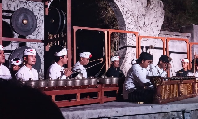 Word in Iron, Cara Yudana Menggubah Selonding Jadi Tak Biasa