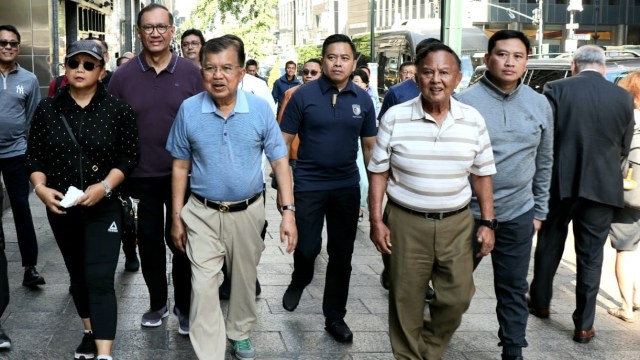 Wakil Presiden Jusuf Kalla jalan santai jelang agenda Sidang Majelis Umum PBB ke-74 di New York, Minggu (22/9/2019). Foto: Dok. Tim Media Wapres