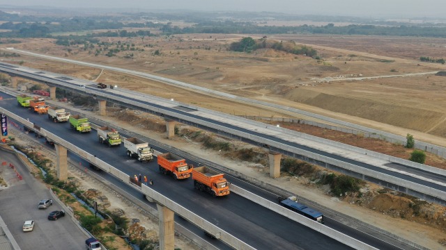 Foto udara Tol Layang Jakarta-Cikampek II. Foto: Jamal Ramadhan/kumparan