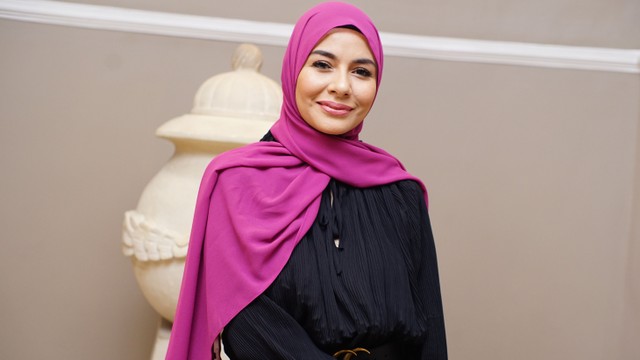 Artis Meisya Siregar saat hadir di launching busana muslim di Hotel Grand Mahakam, Jakarta, Senin, (24/9). Foto: Dok. Ronny
