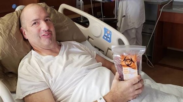 Mike Balla saat dirawat. Foto: Courtesy of Mike Balla