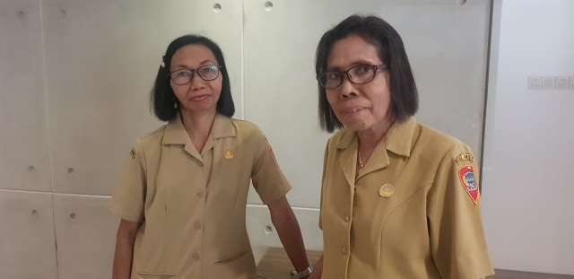 Mien Lopulalan (kanan) dan Elizabeth Hiariej (kiri), (24/9). Dok : Lentera Maluku