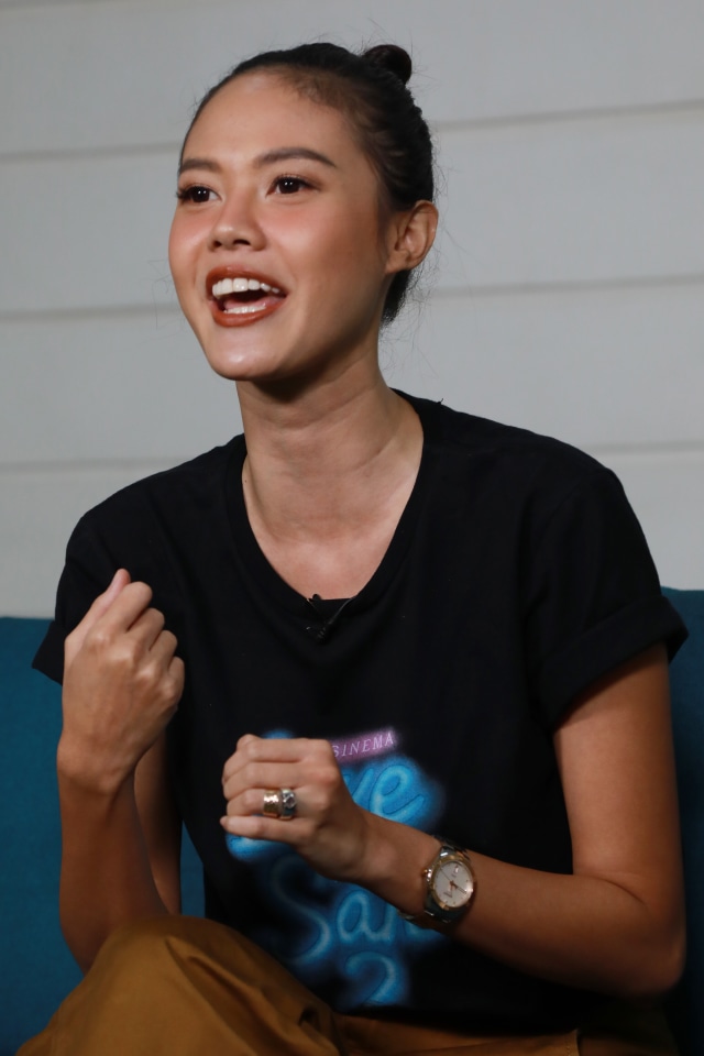 Della Dartyan saat berkunjung ke kantor kumparan. Foto: Aditia Noviansyah/kumparan