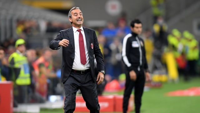 Marco Giampaolo, pelatih Milan. Foto: REUTERS/Daniele Mascolo