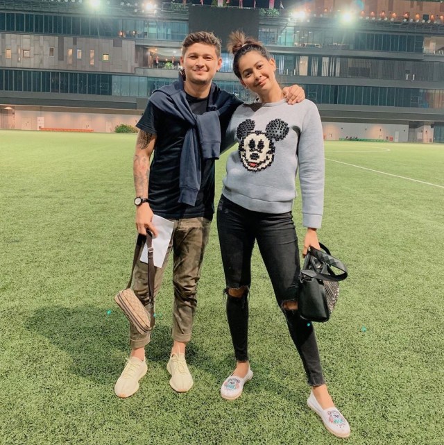 Pasangan selebriti Syamsir Alam dan Bunga Jelitha. Foto: Instagram: @syamsir11alam