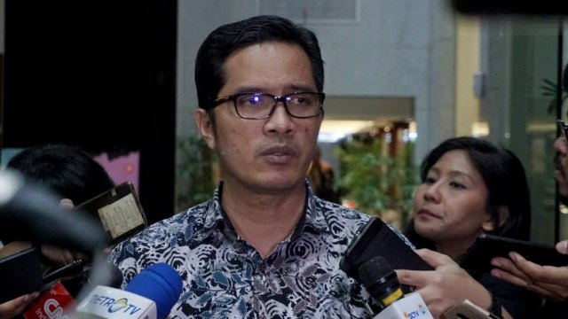 Juru bicara Komisi Pemberantasan Korupsi (KPK) Febri Diansyah memberikan keterangan pers di Gedung KPK, Jakarta, Jumat (27/9/2019). Foto: Fitra Andrianto/kumparan