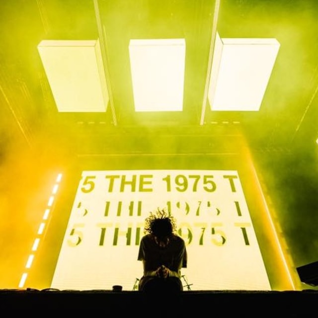 The 1975 dok Facebook The 1975