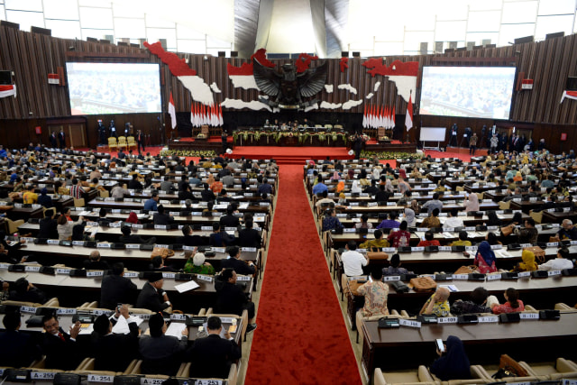 Suasana jalannya Sidang Paripurna MPR ke-2 di Ruang Rapat Paripurna, Kompleks Parlemen, Senayan, Jakarta, Rabu (2/10/2019). Foto: ANTARA FOTO/M Risyal Hidayat/hp.