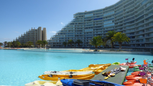 Kolam renang di resor San Alfonso Del Mar Foto: Shutter Stock