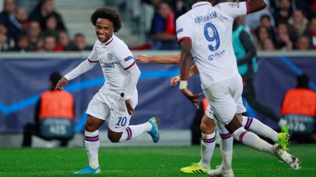 Willian Borges merayakan golnya ke gawang Lille OSC. Foto: Action Images via Reuters/Andrew Couldridge