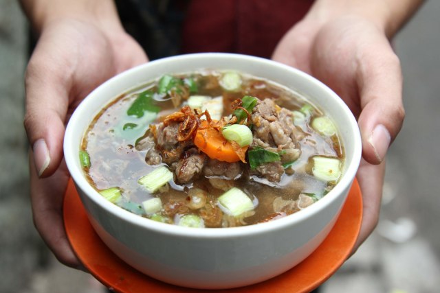 Sup Iga di Kedai Lilie Singkawang, Kebon Kacang, Jakarta Pusat. Foto: Helmi Afandi Abdullah/kumparan