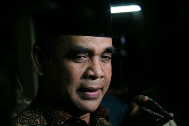 Sekjen Gerindra, Ahmad Muzani (tengah) saat menyambangi Kantor Pengurus Besar Nahdlatul Ulama (PB NU) di Jakarta, Kamis (3/10/2019). Foto: Nugroho Sejati/kumparan 