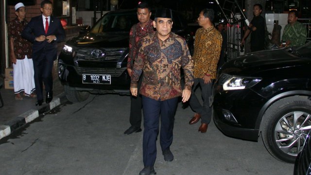 Sekjen Gerindra, Ahmad Muzani (tengah) saat menyambangi Kantor Pengurus Besar Nahdlatul Ulama (PB NU) di Jakarta, Kamis (3/10/2019). Foto: Nugroho Sejati/kumparan 