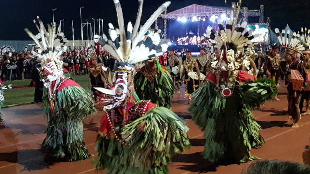 Tarian khas Suku Dayak, Tarian Hudoq | Photo by Karja
