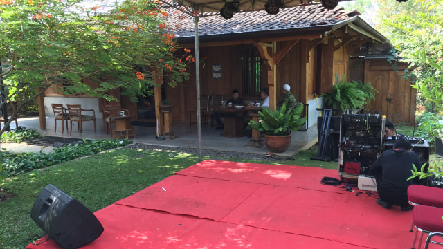 Pendopo Rumah Gubernur DKI Jakarta Anies Baswedan yang digunakan untuk akad nikah tetangganya, Sabtu (5/10/2019). Foto: Abyan Faisal/kumparan