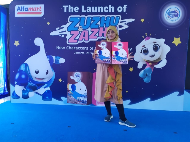 Foto bersama kemasan Zuzhu dan Zazha