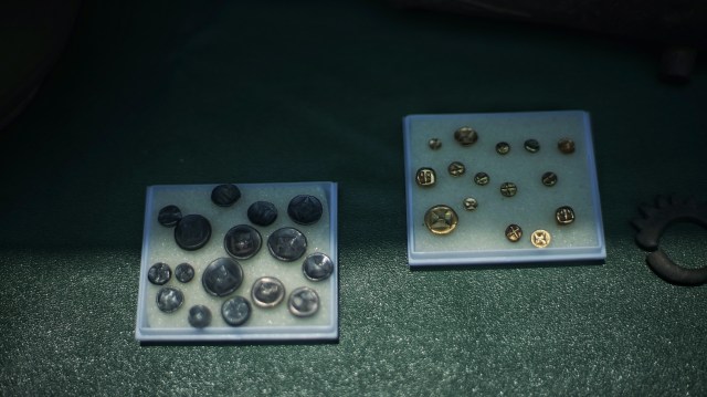 Perhiasan emas dan perak, koleksi milik Komunitas Palembang Antik Kreatif (KOMPAK), Minggu(6/10) Foto:abp/Urban Id