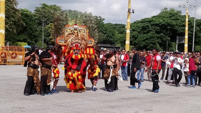 KRI Bima Suci tampilkan Reog Ponorogo Foto: Istimewa