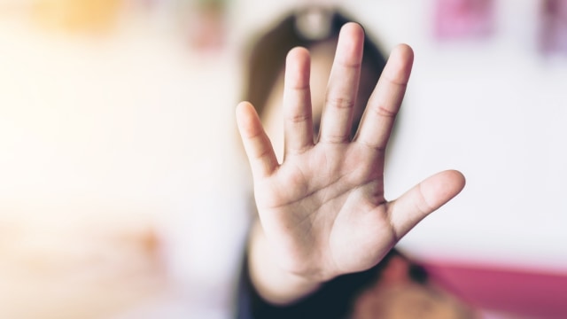 Ilustrasi ibu memukul anak balita. Foto: Shutterstock