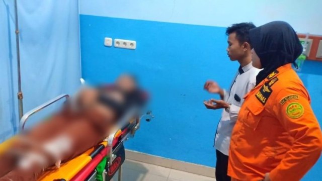 Salah korban tenggelam di Embung UIN RIL, Senin (7/10) | Foto: Dok Basarnas Lampung