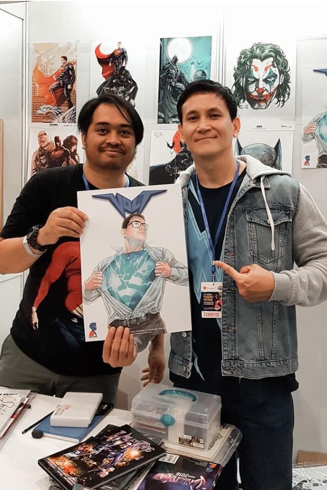 Marcelino Lefrandt dan superhero ciptaannya, Volt Foto: Instagram @marcelinolefrandt