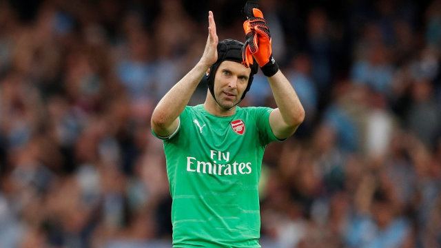 Petr Cech tampil buruk di laga menghadapi Manchester City. (Foto: Reuters/John Sibley)