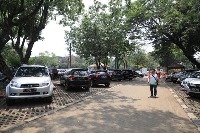 Lapangan Parkir IRTI, Monas, Jakarta, Senin (17/10). Foto: Iqbal Firdaus/kumparan