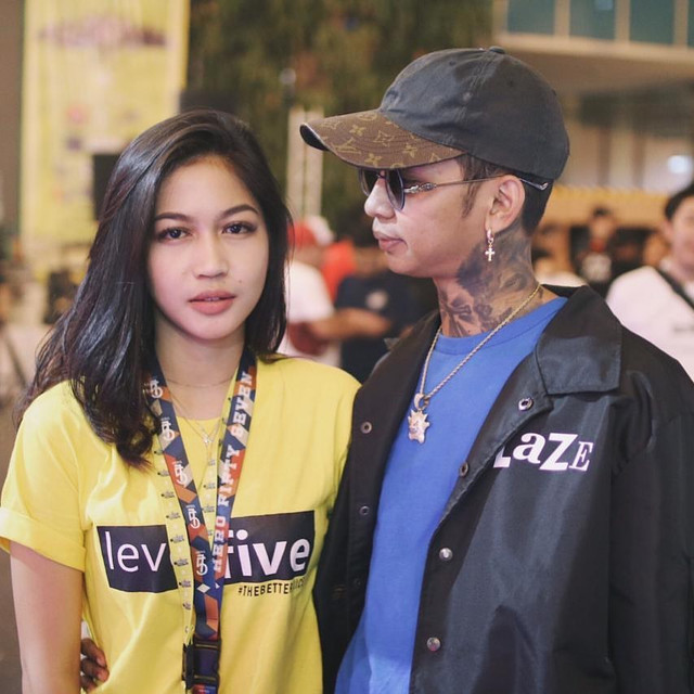 Young Lex dan istrinya, Eriska Alexander. Foto: Instagram @young_lex18
